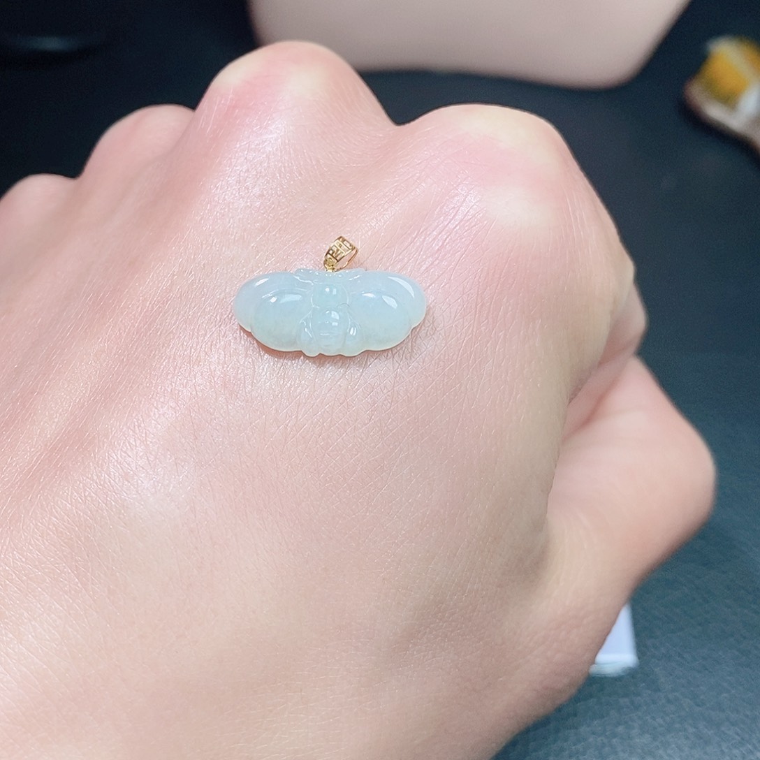 翡翠吊坠(不含链)18K金镶嵌