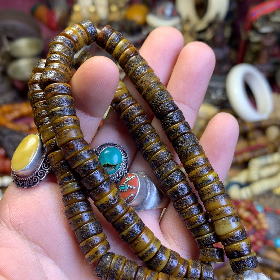 星月菩提吊坠藏传原生态喜马拉雅艺术品