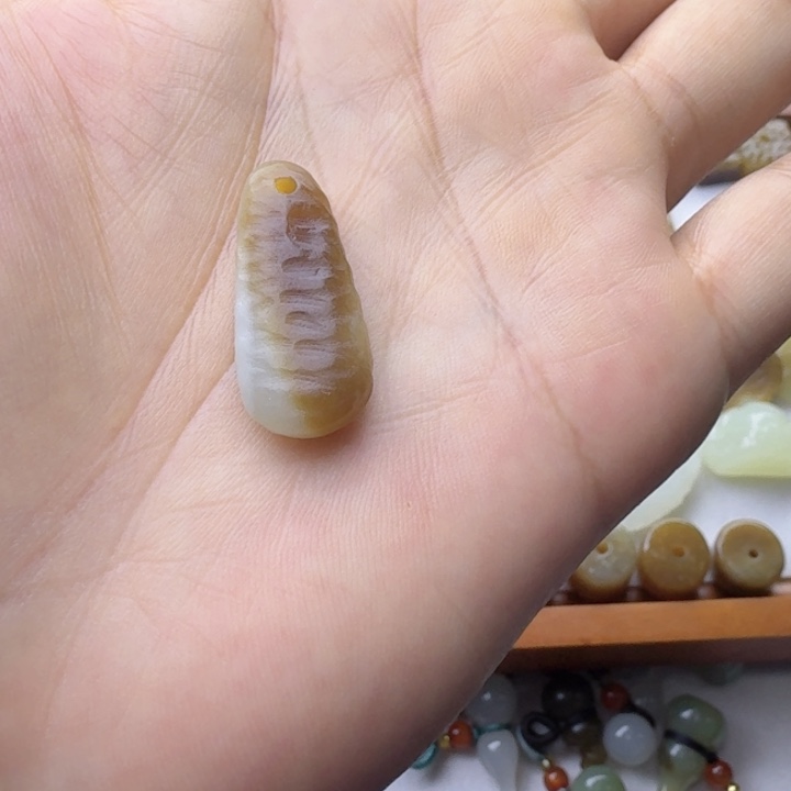 萌***萌和田玉未镶嵌挂件