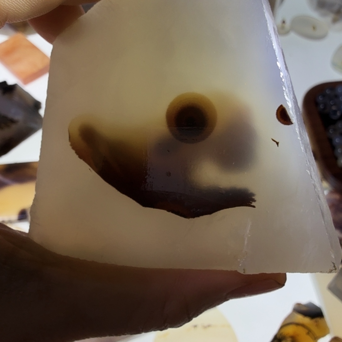 赵***.玛瑙/玉髓未镶嵌珠宝半成品