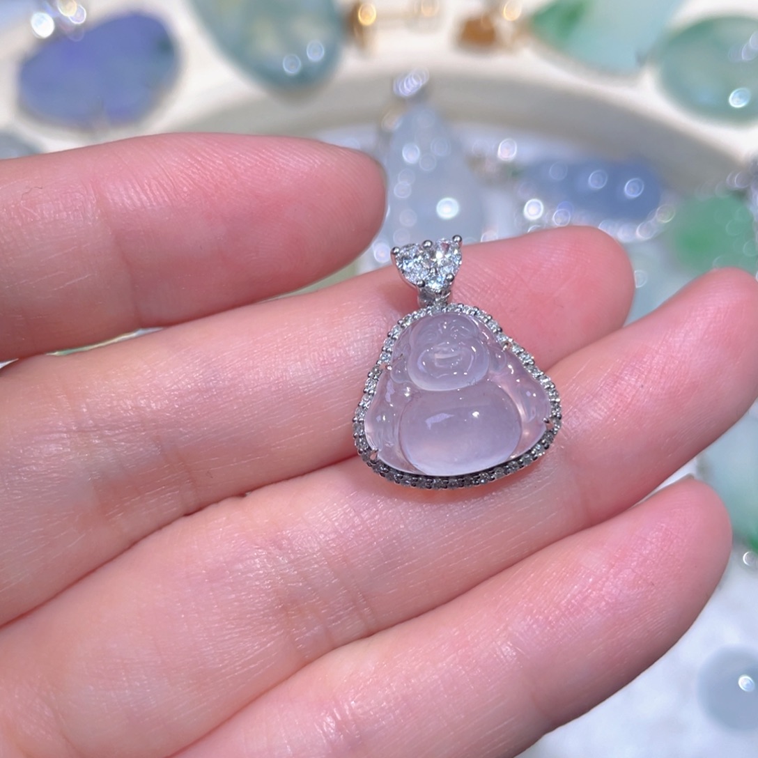 翡翠18K金镶嵌颈饰翡翠