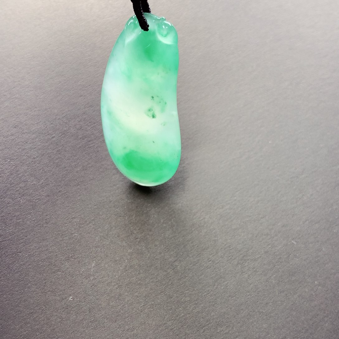 石英质玉颈饰未镶嵌