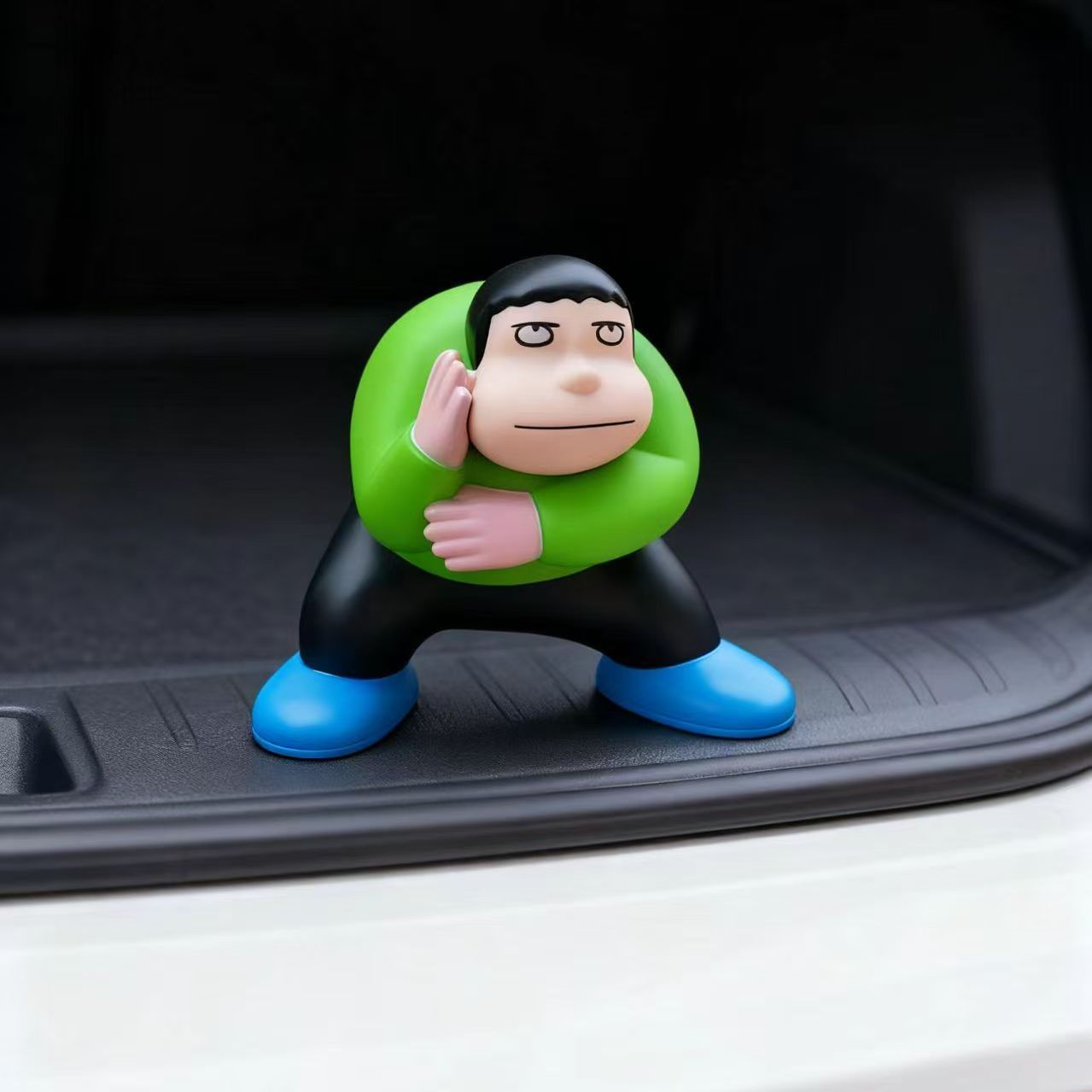 车载搞笑胖虎激光射线汽车摆件后备箱车尾挂件车顶装饰公仔创意