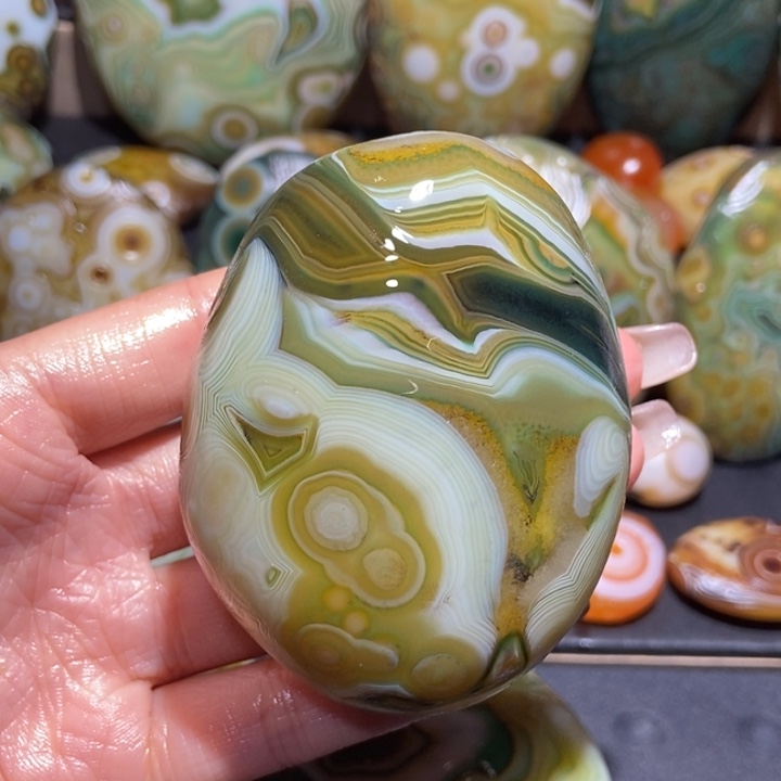 【闪购商品】未镶嵌玛瑙/玉髓珠宝奇石q q