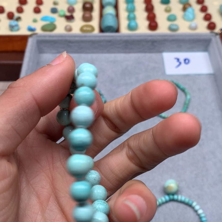 绿松石配饰未镶嵌