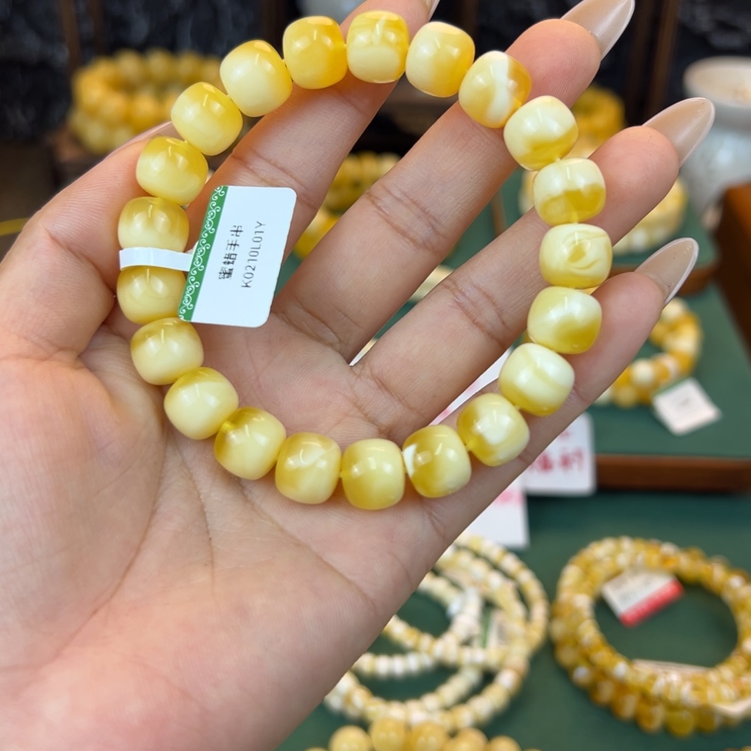 琥珀裸石未镶嵌Sdfhjkkkkl