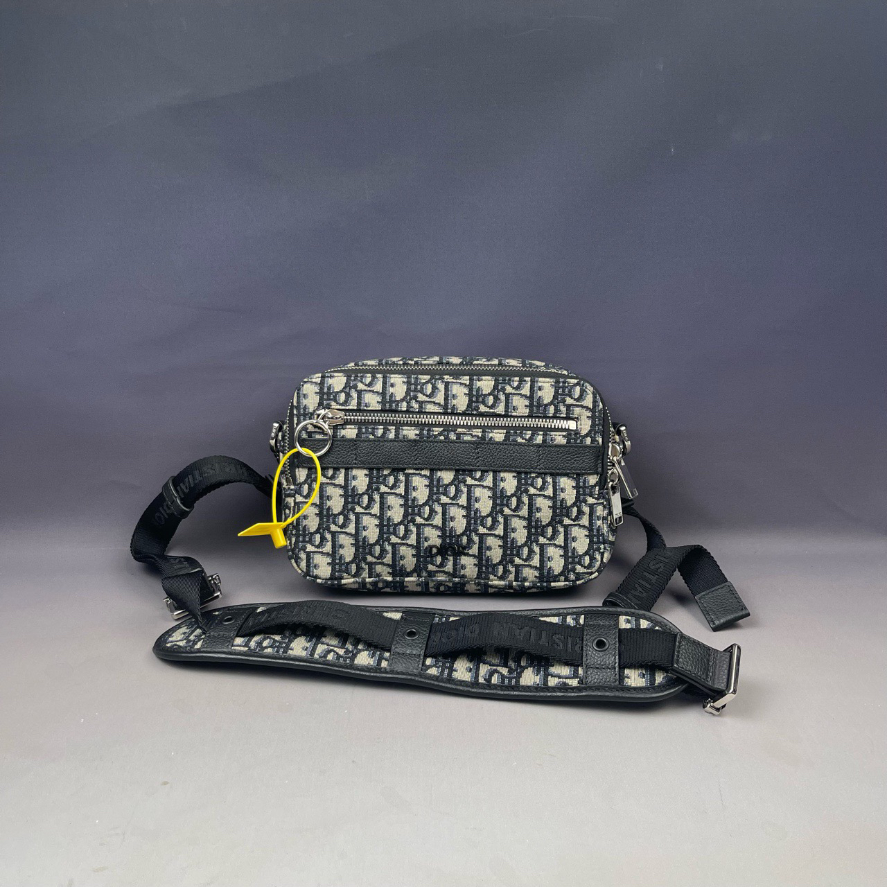 95新 DIOR/迪奥 5606/满印拉链Oblique斜挎包98新无配件22*5*15