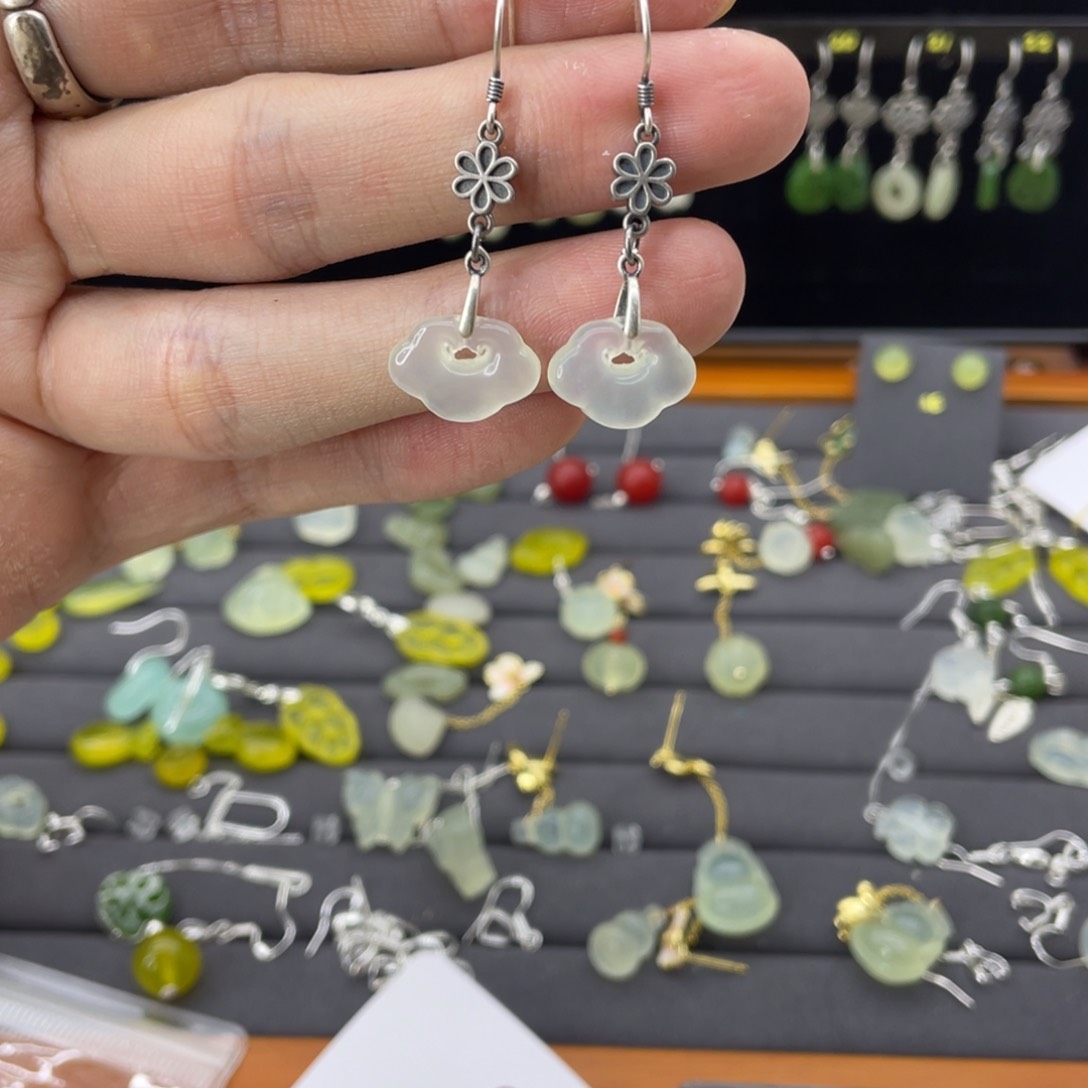 蛇纹石玉耳饰银S925镶嵌