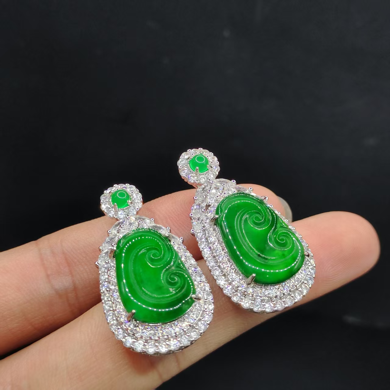 【龙龙严选】翡翠如意吊坠赠皮绳YE【多样性发其一】约18-12mm