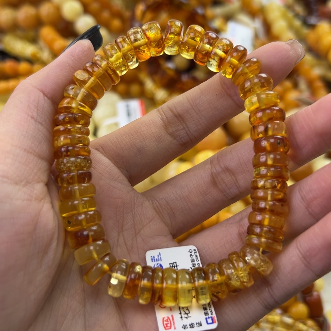 琥珀珠宝奇石未镶嵌