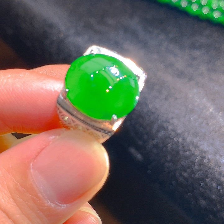 【闪购商品】翡翠颈饰银S925镶嵌翡翠