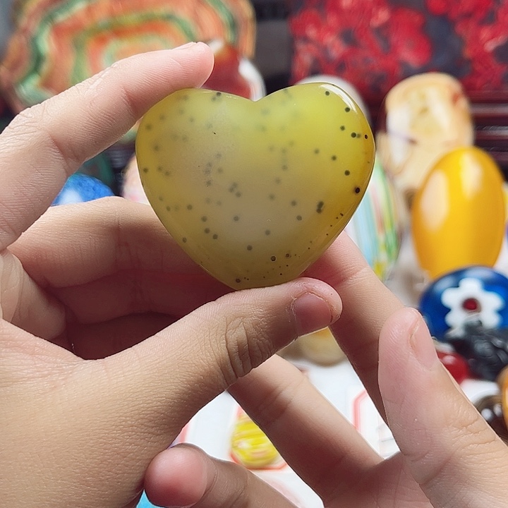 玛瑙/玉髓未镶嵌珠宝奇石