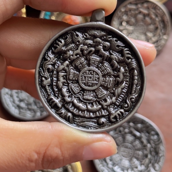 颈饰琉璃过****4喜欢的朋友