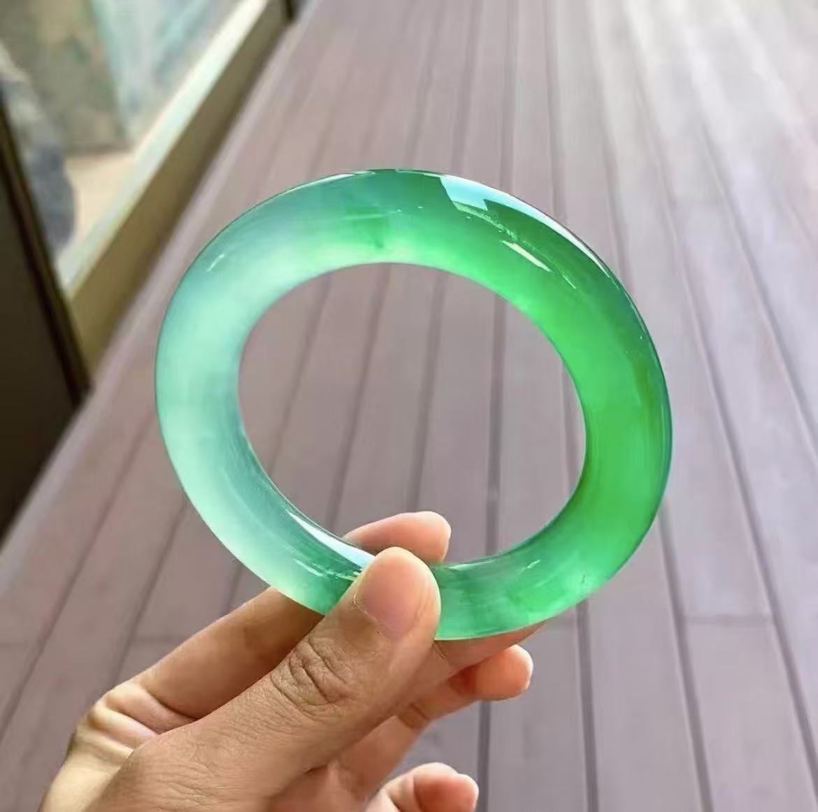 翡翠高冰透胖圆手镯