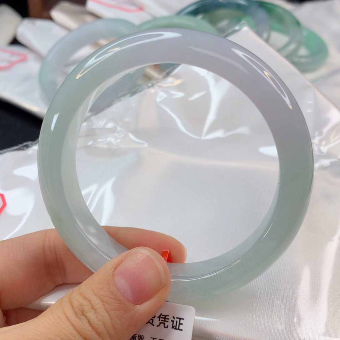 翡翠未镶嵌手镯冰春彩56.5