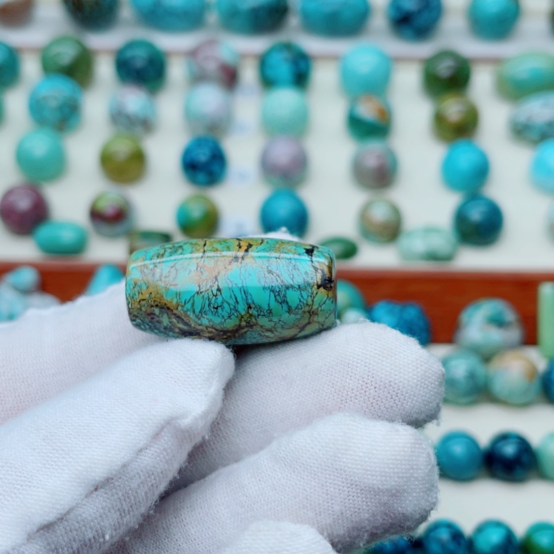 未镶嵌绿松石珠宝奇石