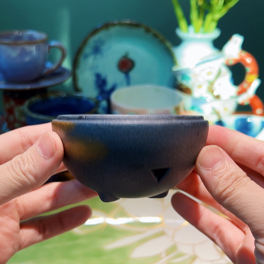 咖啡杯和茶杯是我们学校一