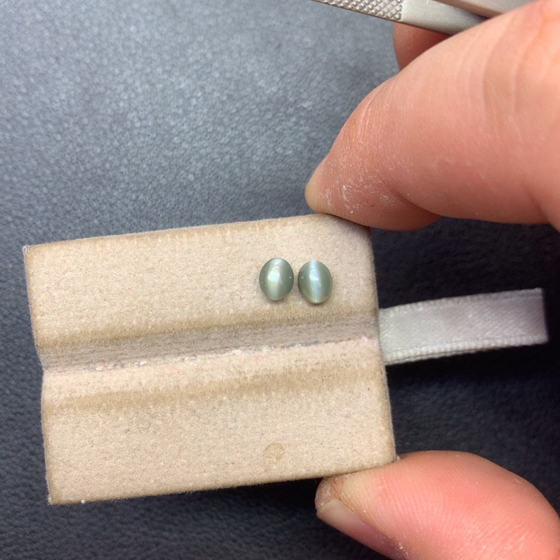 变石猫眼裸石未镶嵌1.44ct亚历山大变猫