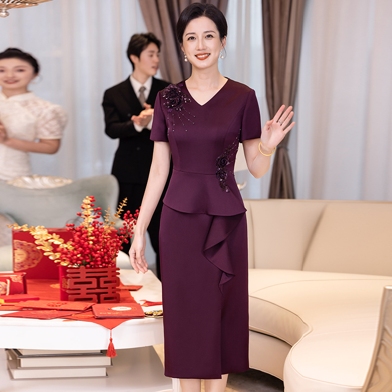 高端喜婆婆婚宴装2025新款参加结婚妈妈裙子轻奢气质丈母娘婚礼服