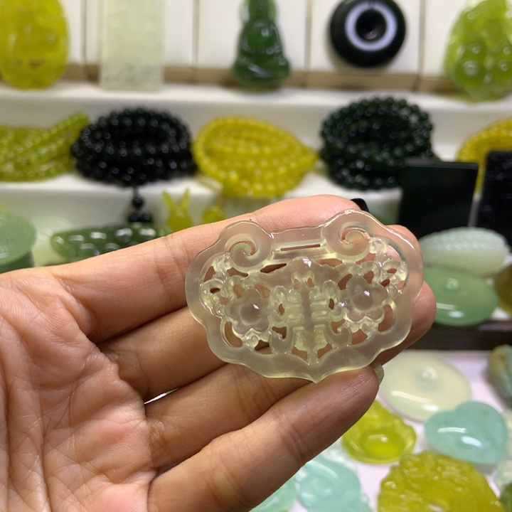 【闪购商品】未镶嵌蛇纹石玉颈饰