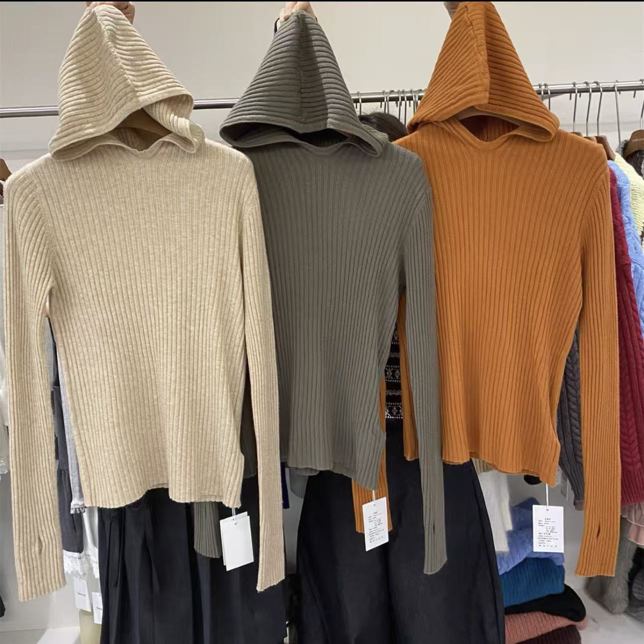 TING GE 冬季新款坑条修身显瘦连帽针织毛衣 N 026