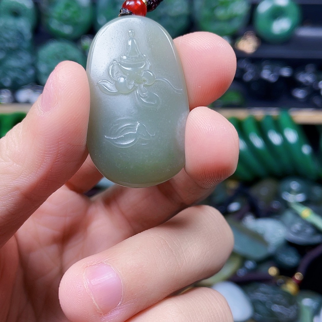 和田玉未镶嵌珠宝半成品