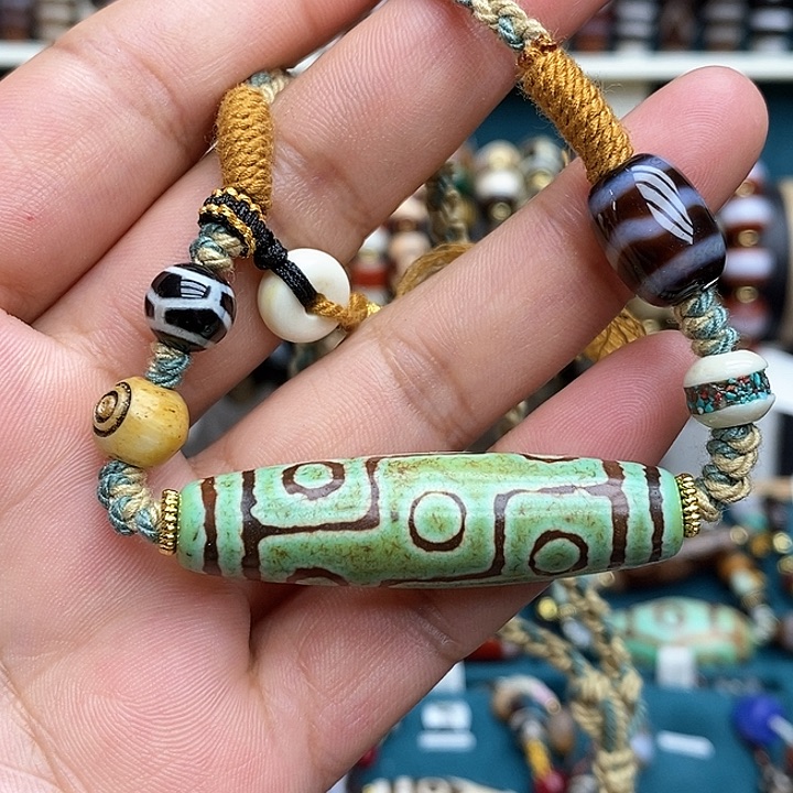 玛瑙/玉髓颈饰合金