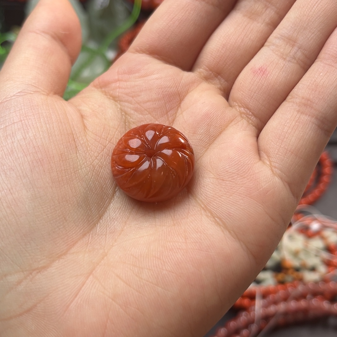 南红玛瑙未镶嵌珠宝奇石