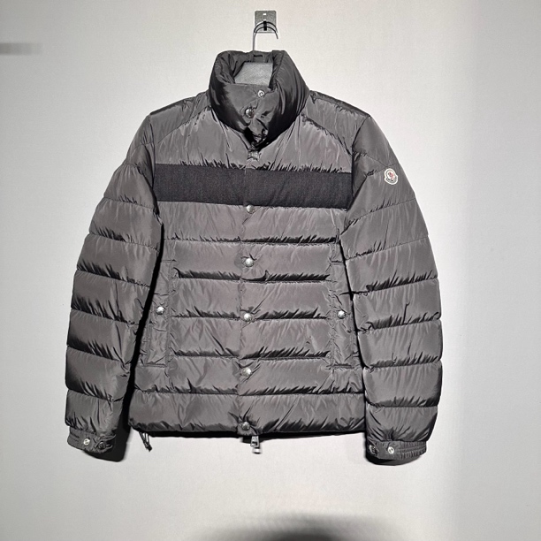 99新 MONCLER 烟灰色立领羽绒服长袖外套夹克2码价14200