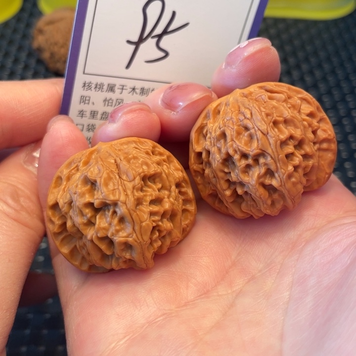 桃核把件36苹果95。。。。。。。。。