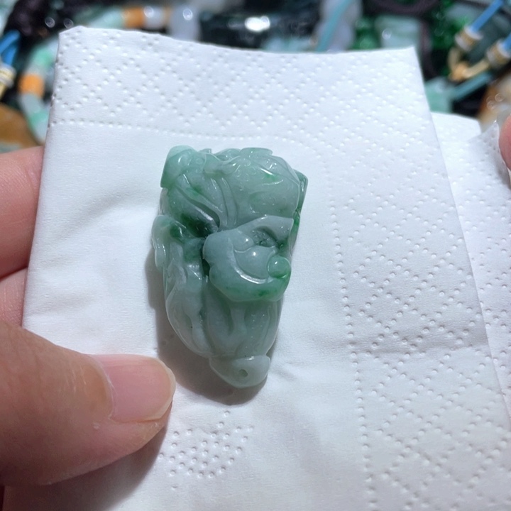 【闪购商品】翡翠颈饰未镶嵌天然翡翠