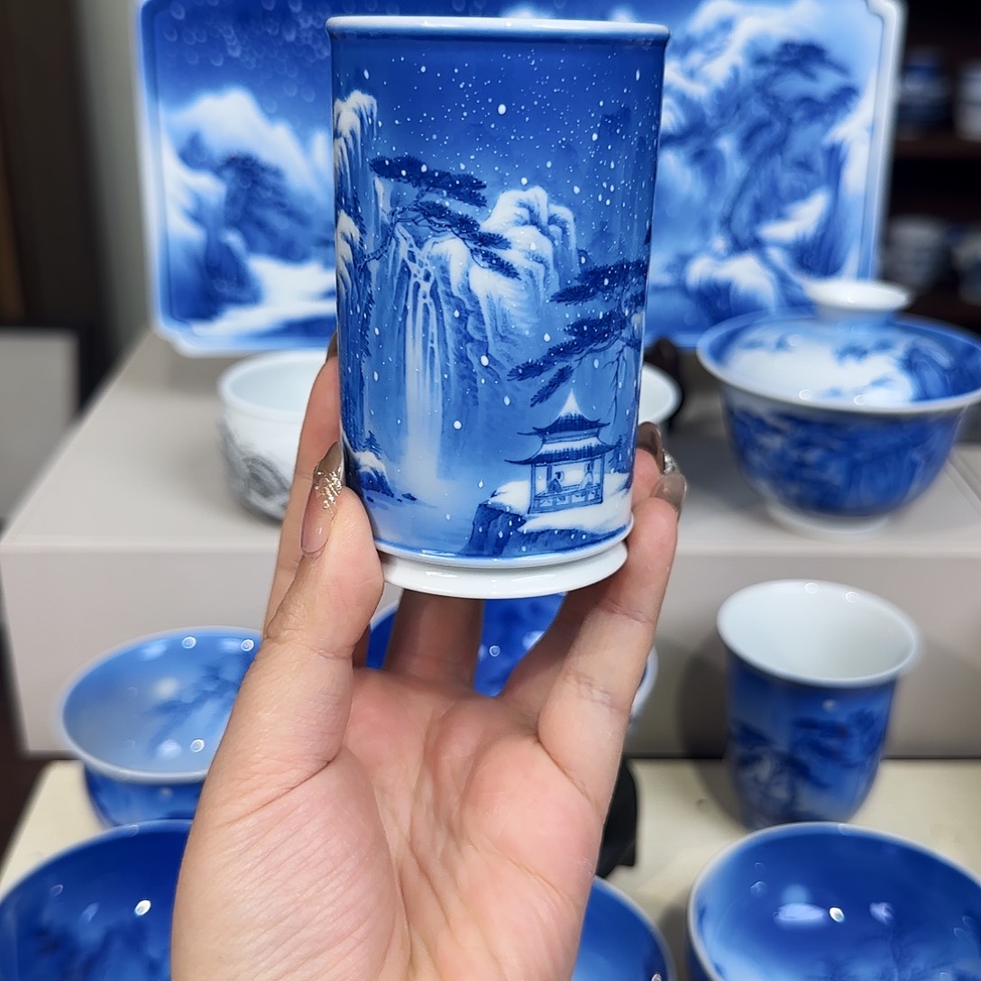 ღ***࿐青花山水雪景杯杯