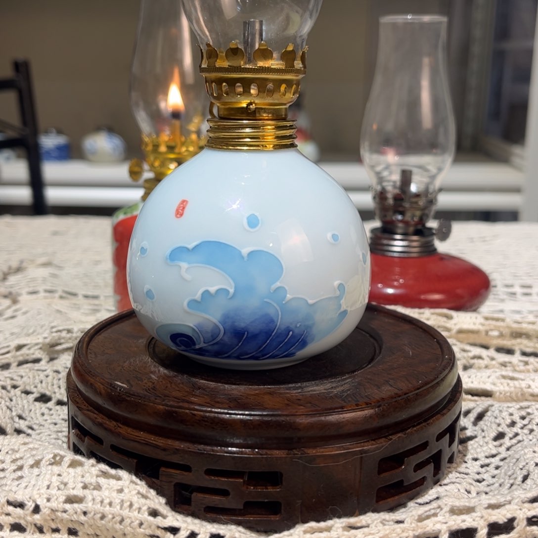 摆件景德镇陶瓷香薰灯