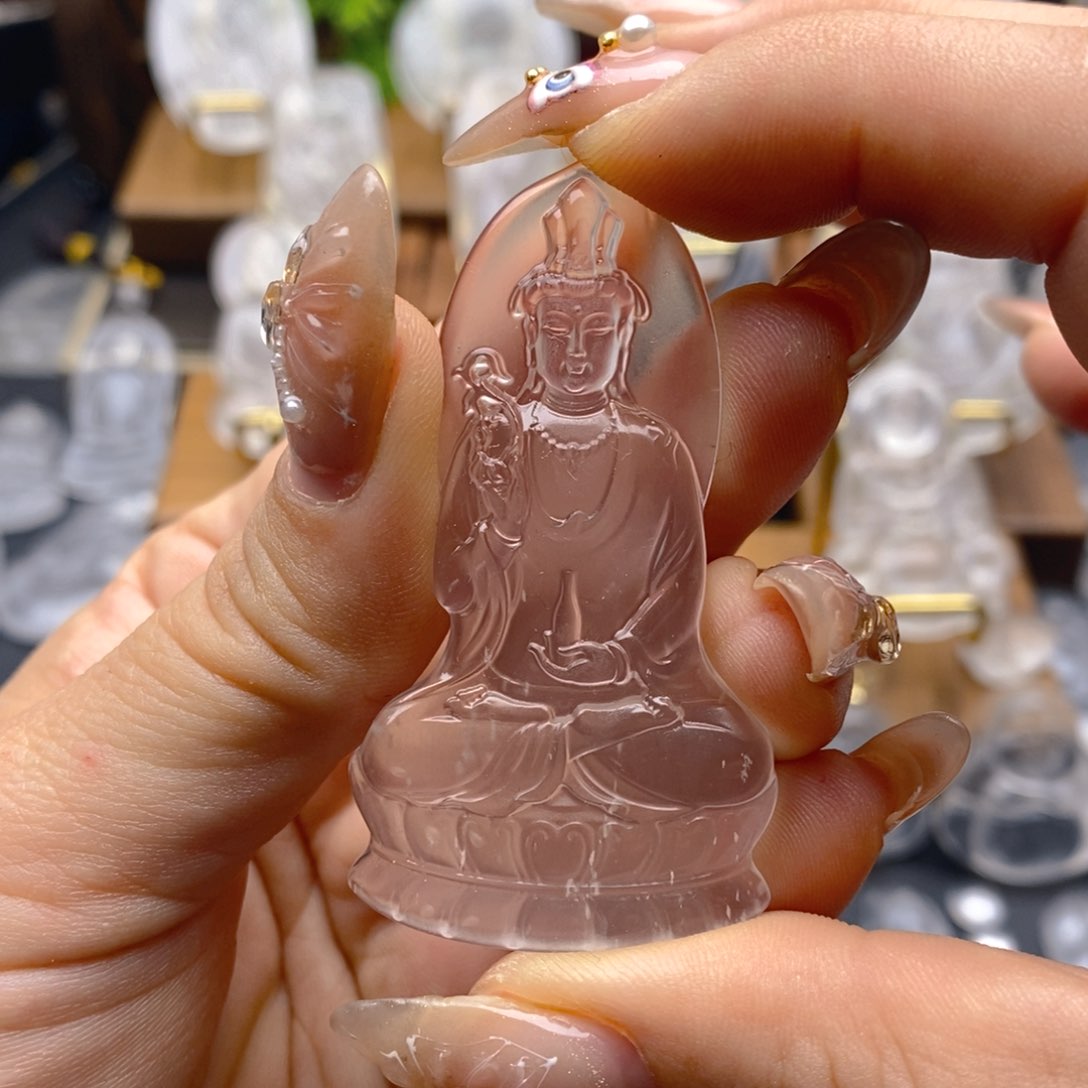 石英质玉颈饰未镶嵌Y****g