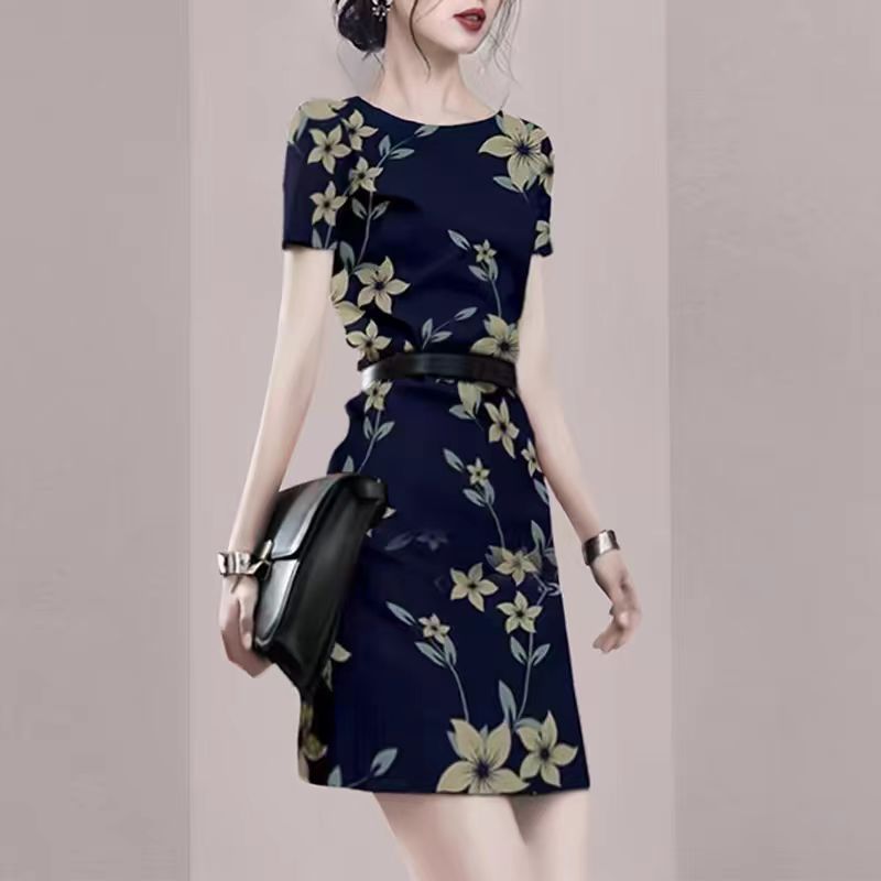 小个子别致设计感连衣裙女中长款2025夏季新款修身印花一步裙