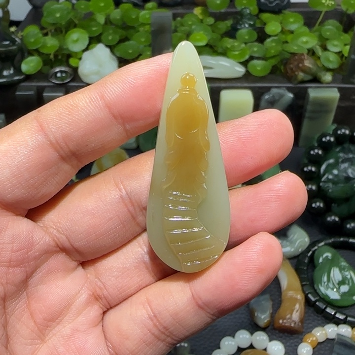 未镶嵌和田玉挂件