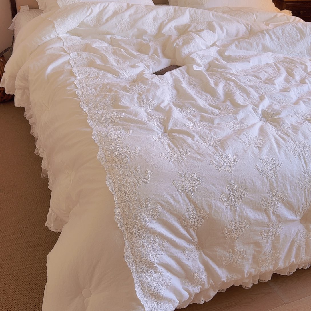 棉白色卡尔斯加大被套四件套