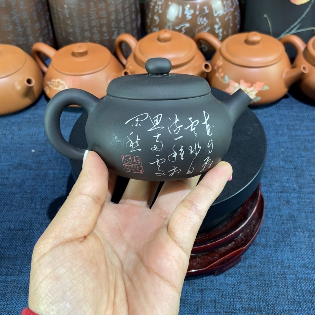 4建水紫陶手工彩填壶160c