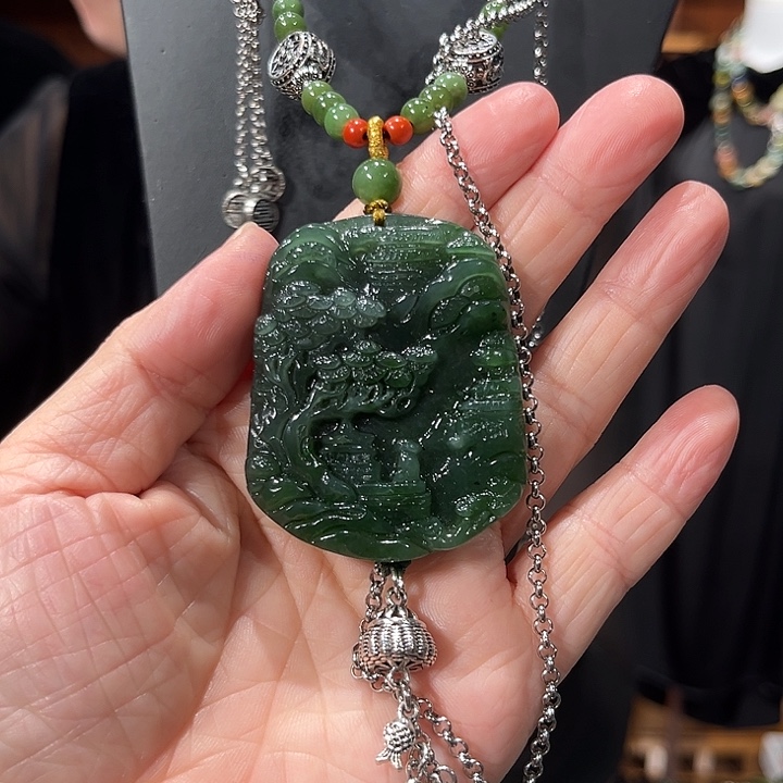 颈饰未镶嵌和田玉