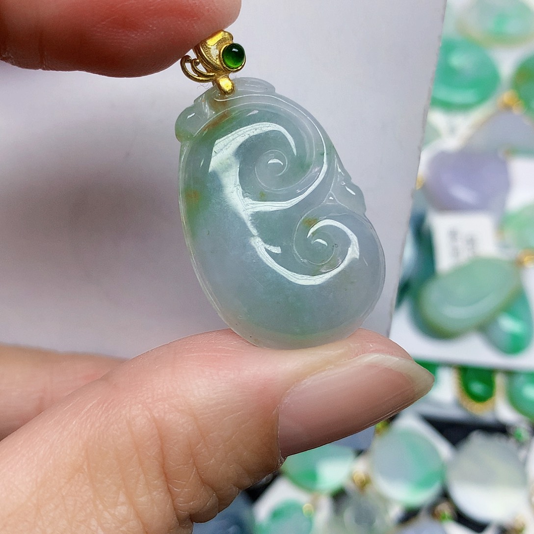 翡翠未镶嵌颈饰3467788