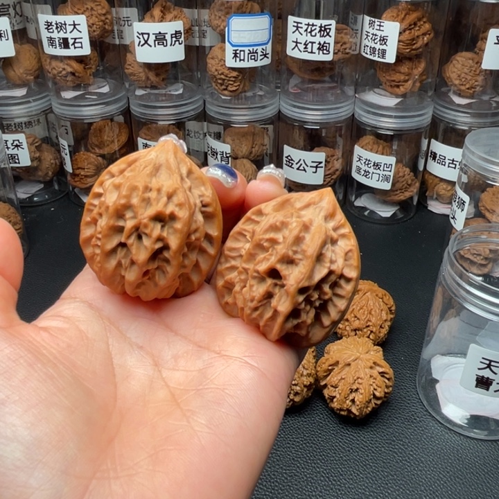 A***o吊坠文玩核桃曹大龙