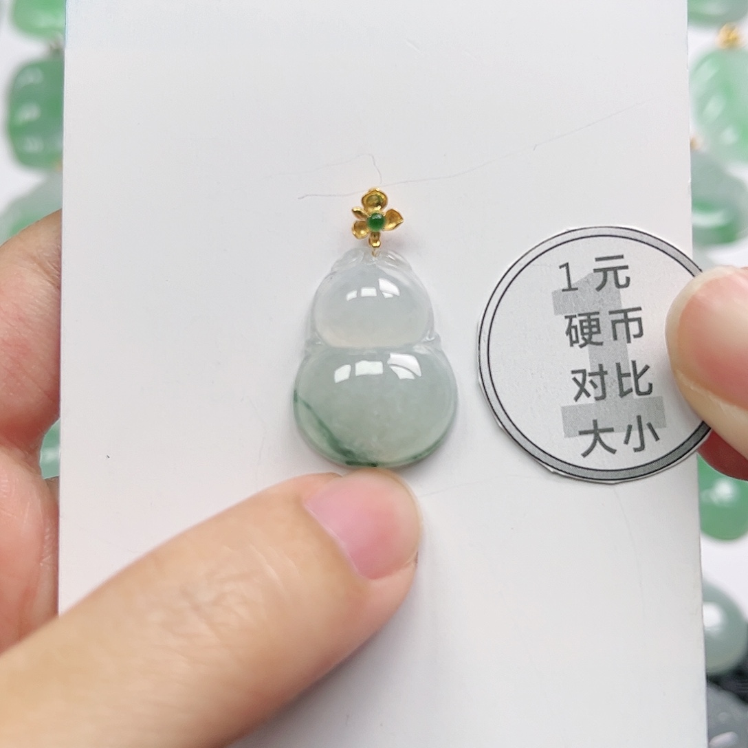 翡翠18K金镶嵌挂件四会天然A货翡翠