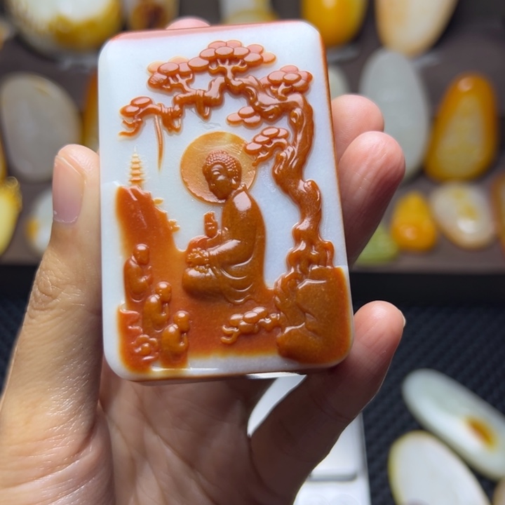 安***哲和田玉未镶嵌颈饰