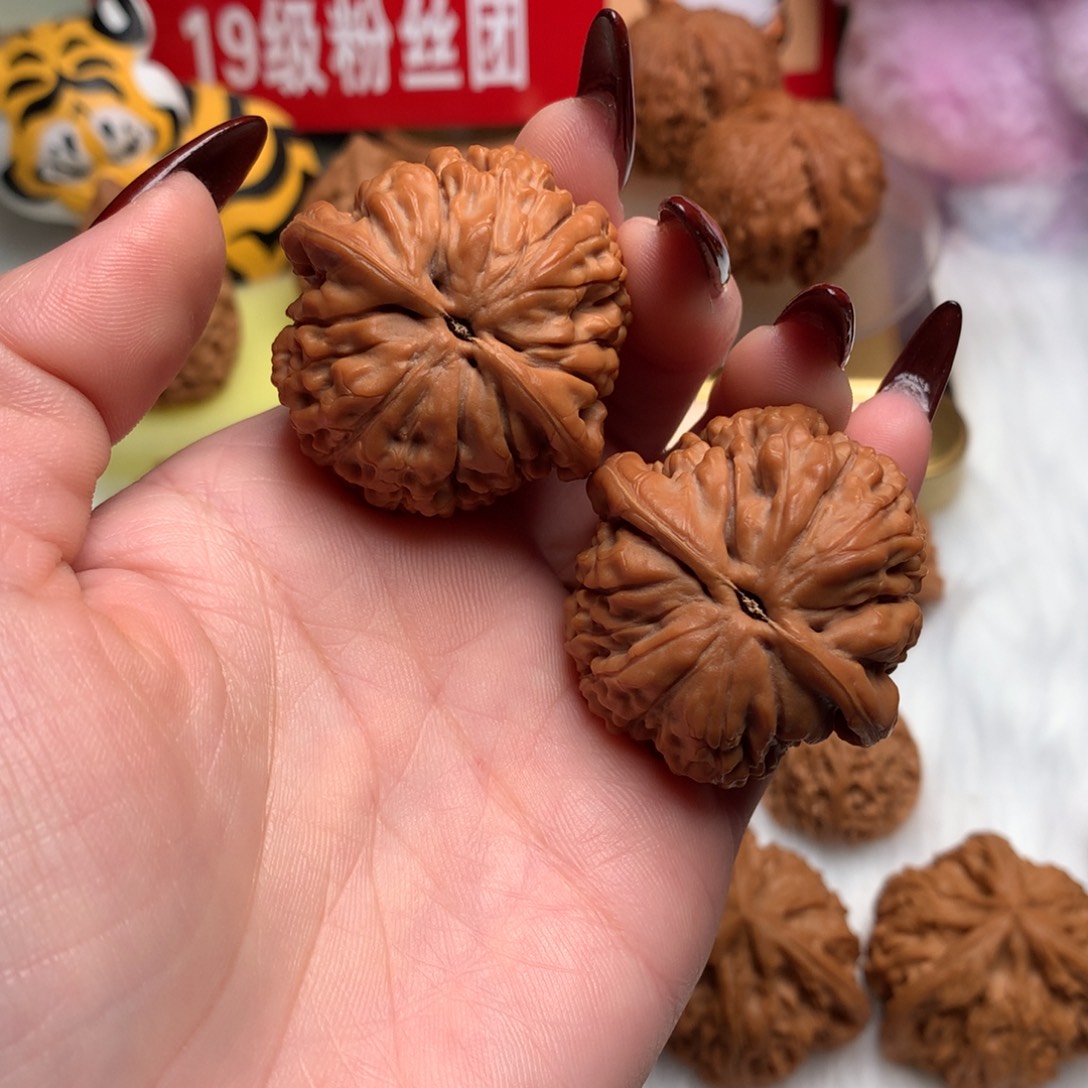 M***i把件文玩核桃38莲花