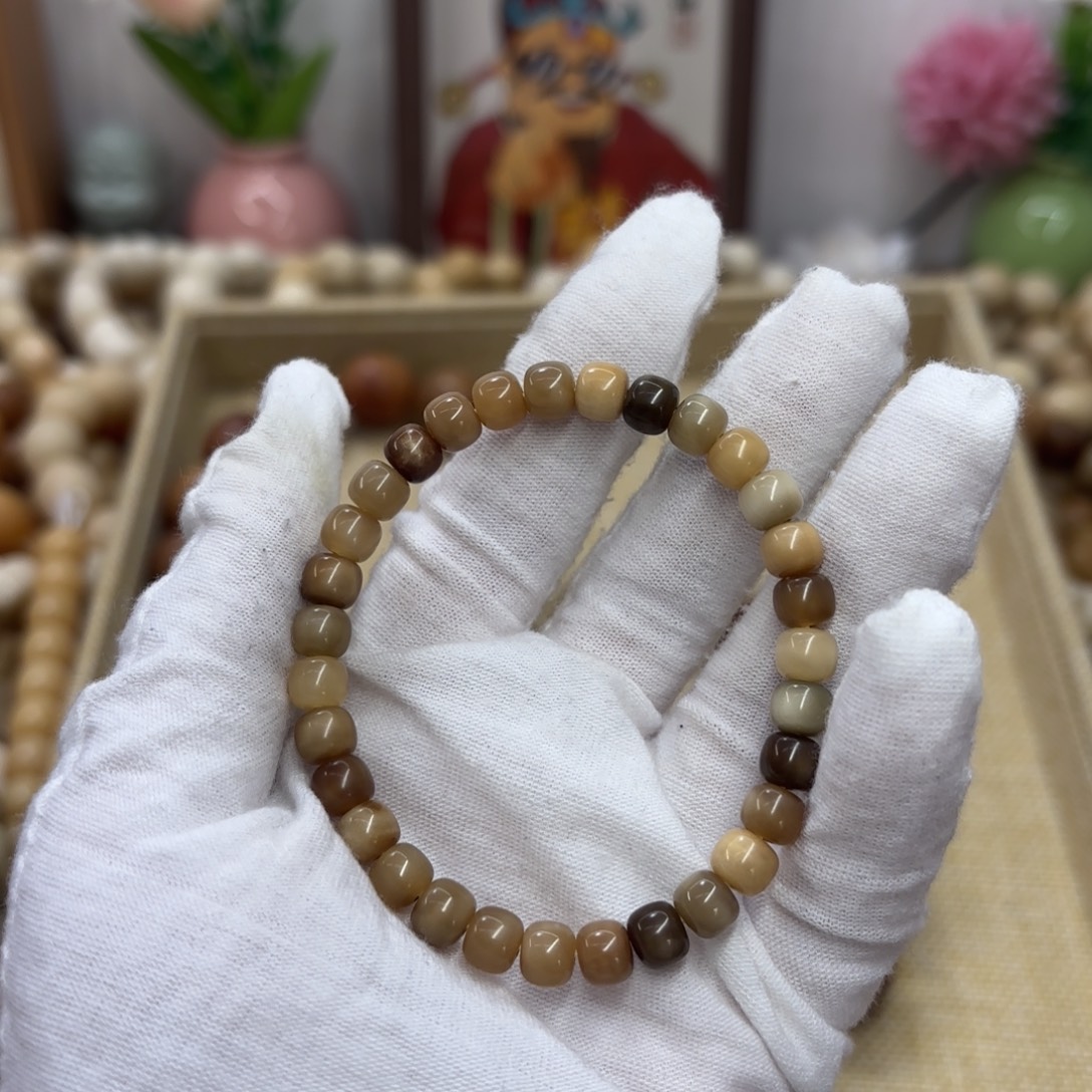 菩提根/象牙果吊坠7玉化龙脊孔道一般670