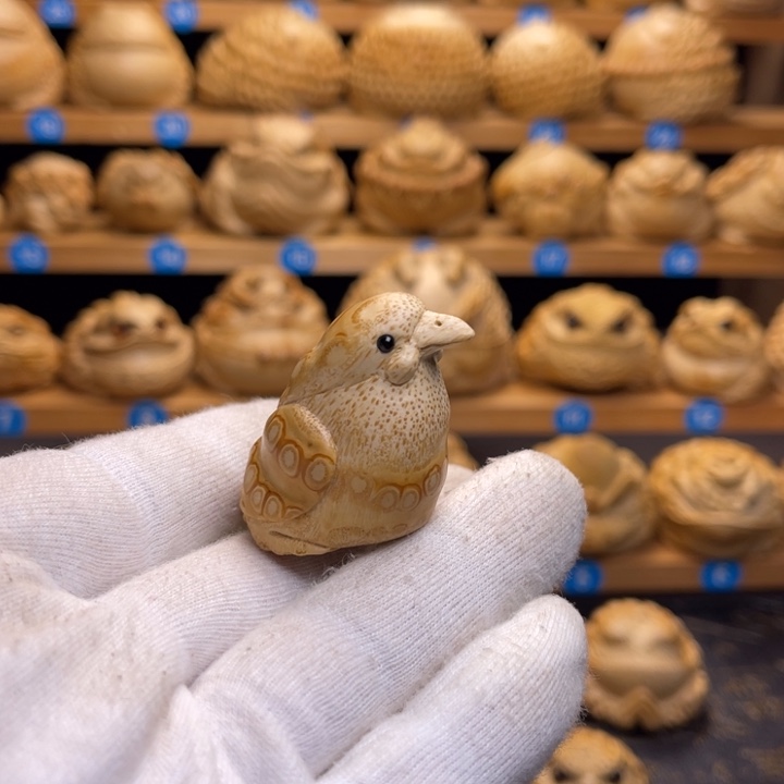 呆***牛竹根雕 纯手工制作的