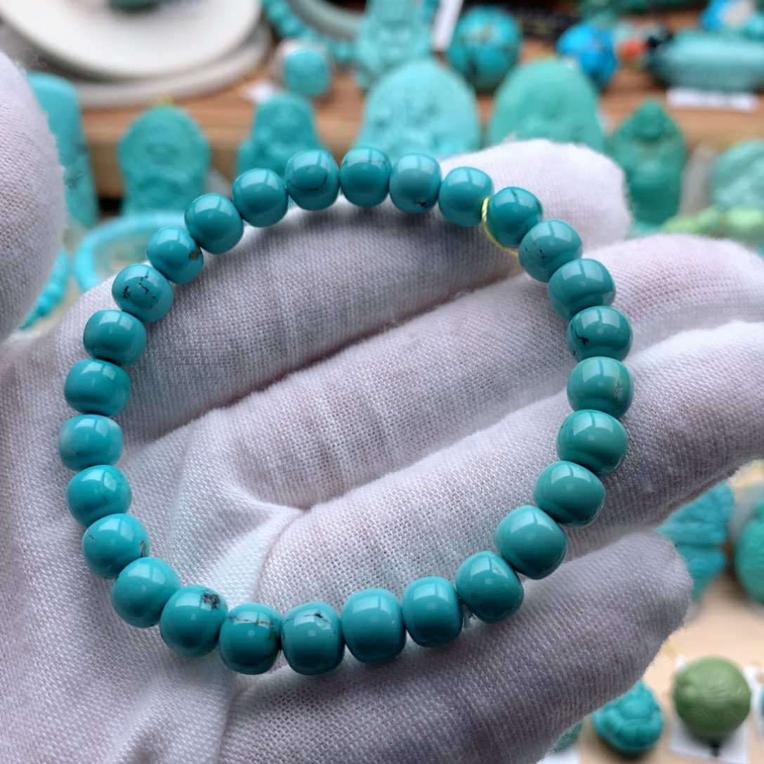 绿松石颈饰未镶嵌