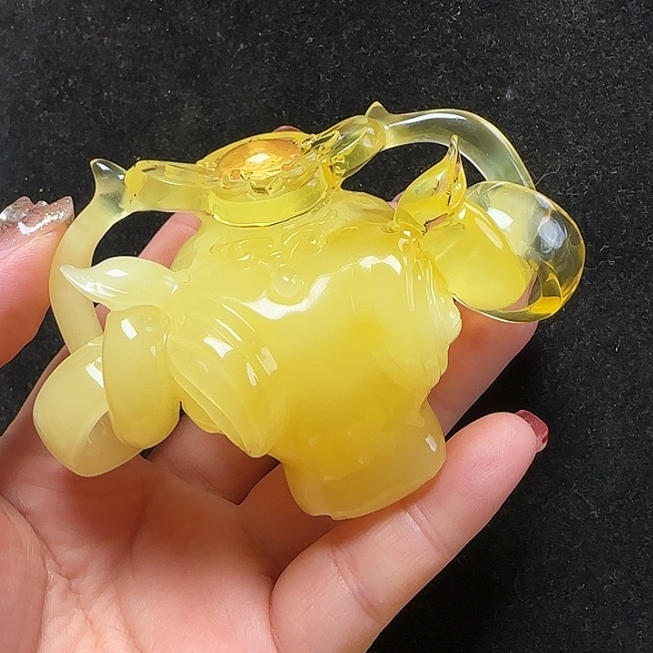 蜜蜡珠宝奇石未镶嵌