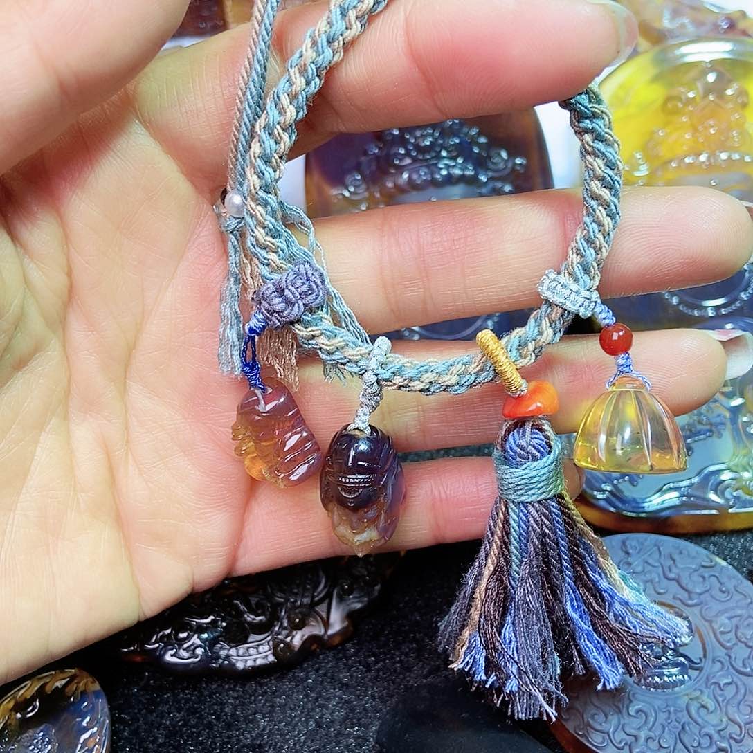 琥珀颈饰未镶嵌宝宝佛