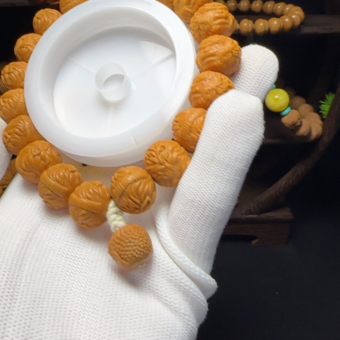 用***0吊坠猴头核桃猴头